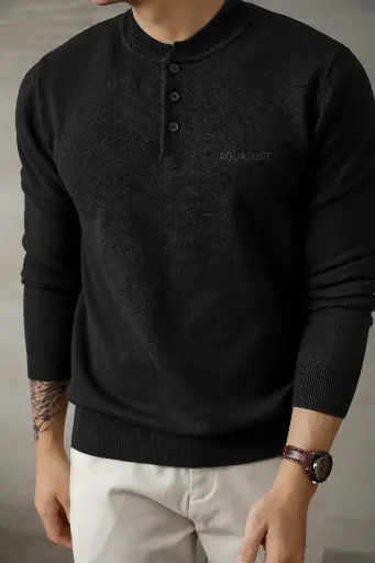 Thermal Winter T-Shirt - Stay Warm in Style 