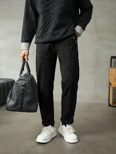 Fleece-Lined Trousers - Perfect for Cold Days 