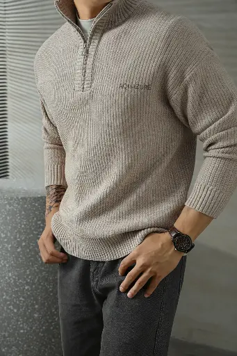 Chunky Cable Knit Sweater - Timeless and Comfy 